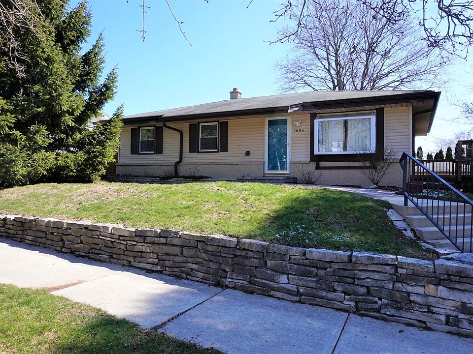 1st image of 1606 N Lakeview Ave