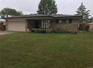 33157 Sebastian Lane Dr, Sterling Heights, MI 48312