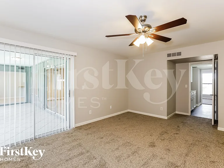 10632 N 39th Ave — Photo 9