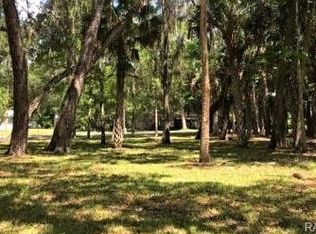 106 N Robin Hood Rd, Inverness, FL 34450