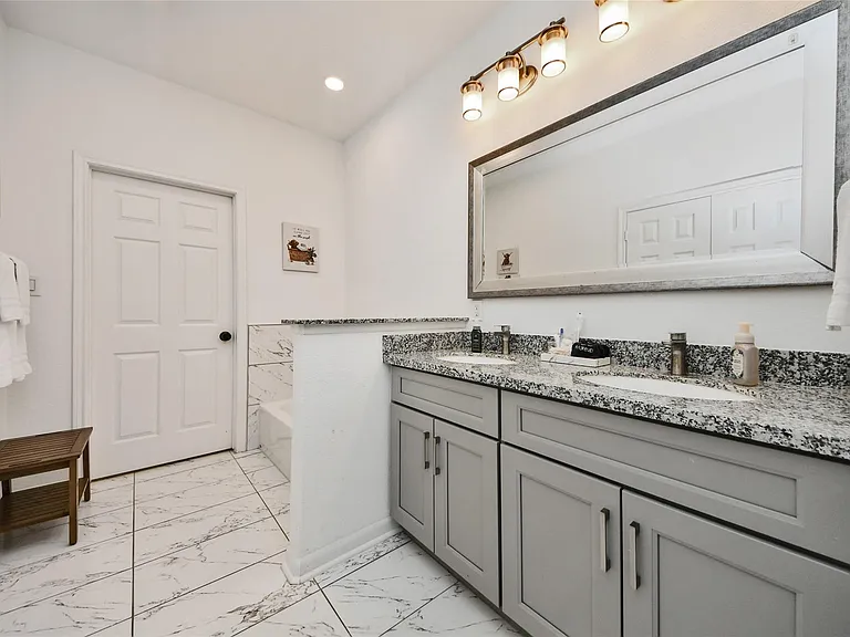 7980 Ethel St #B — Photo 23