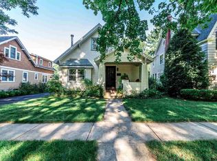 1353 Regent St, Niskayuna, NY 12309