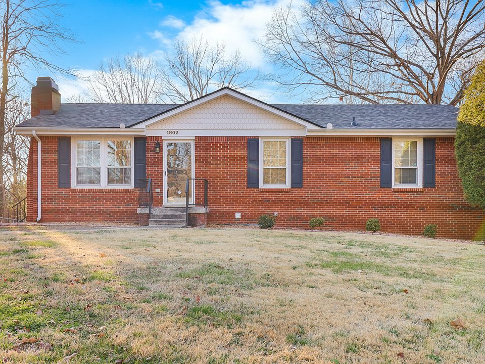 1st image of 1802 Warren Dr