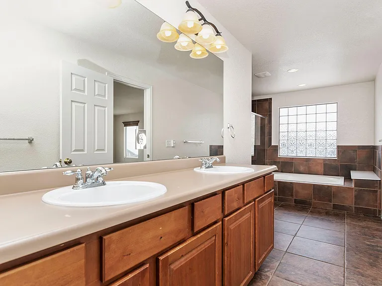 15898 James Gate Pl — Photo 21