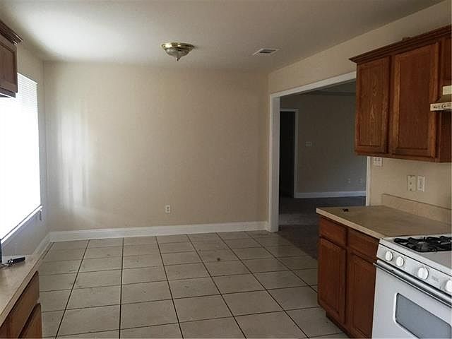 2nd image of 12431 Morrison Rd