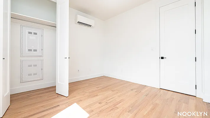 Rented by Nooklyn NYC LLC | media 8