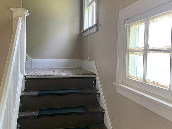 5th image of 675 Lasalle Ave #1