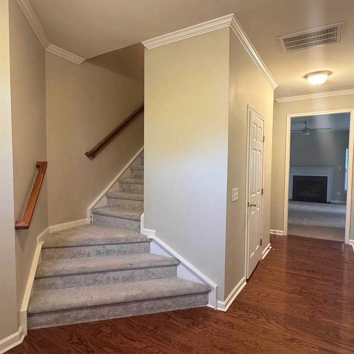 4 bed, 2.5 bath, $2,700 — Photo 2