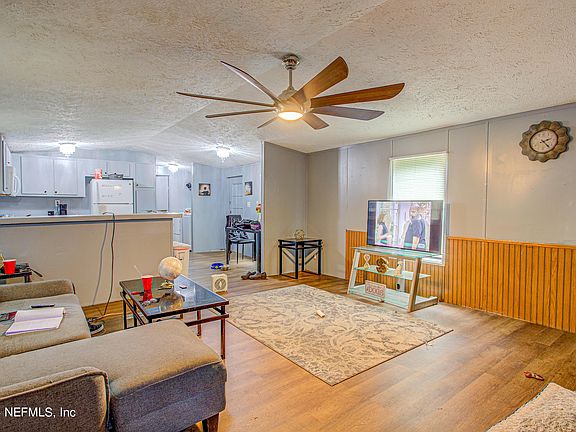 5th image of 1230 PANGOLA Drive