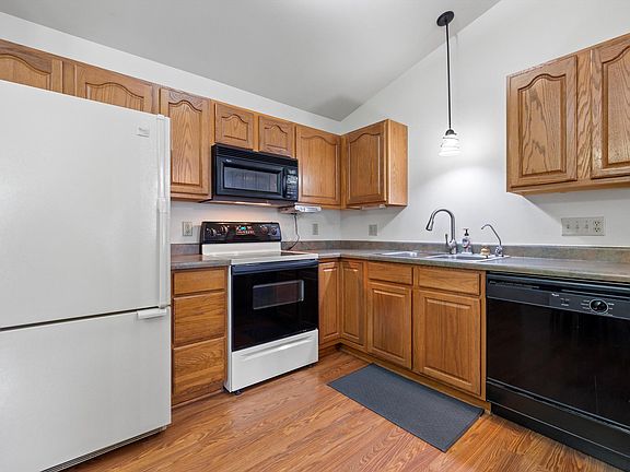 5th image of 1282 Village Centre Dr