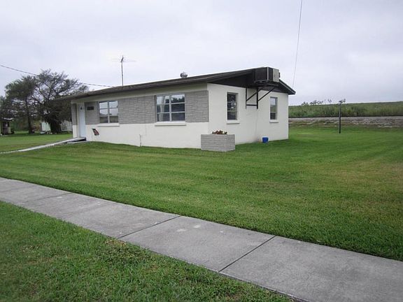 3rd image of 12355 Lakeshore Dr