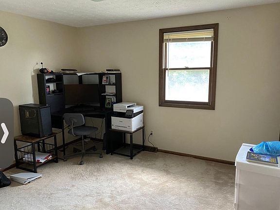 3rd image of 32575 Stony Brook Ln