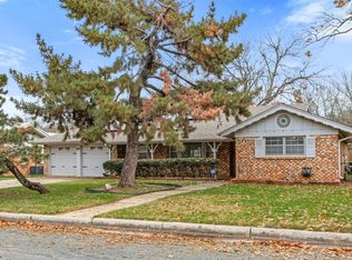 817 Lake Charles Ave, Fort Worth, TX 76103