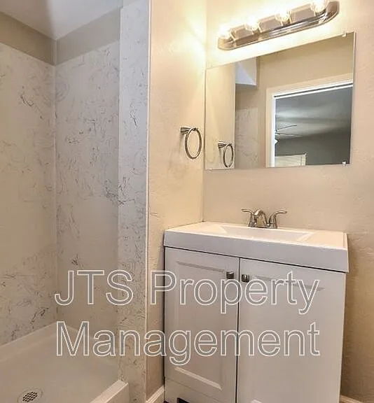 6565 S Land Park Dr — Photo 45
