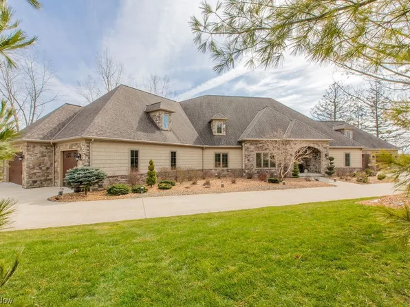 1925 Marks Rd, Valley City, OH 44280