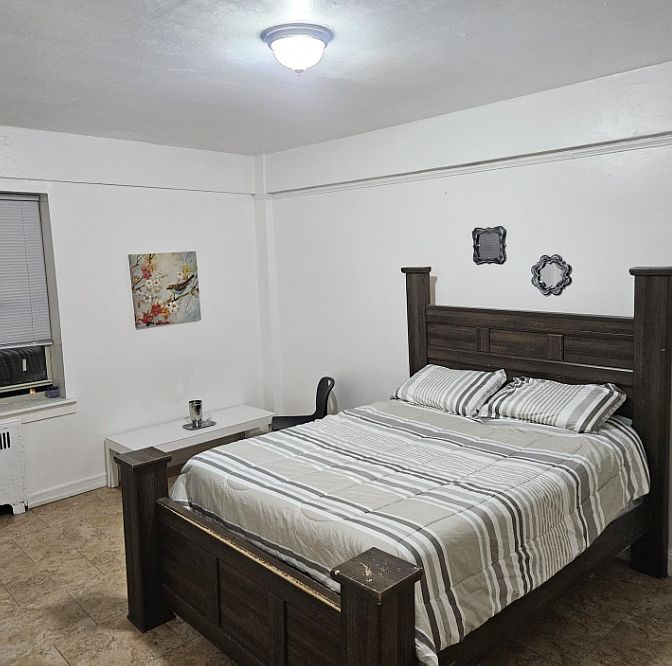 1st image of 646 W 185th St #0