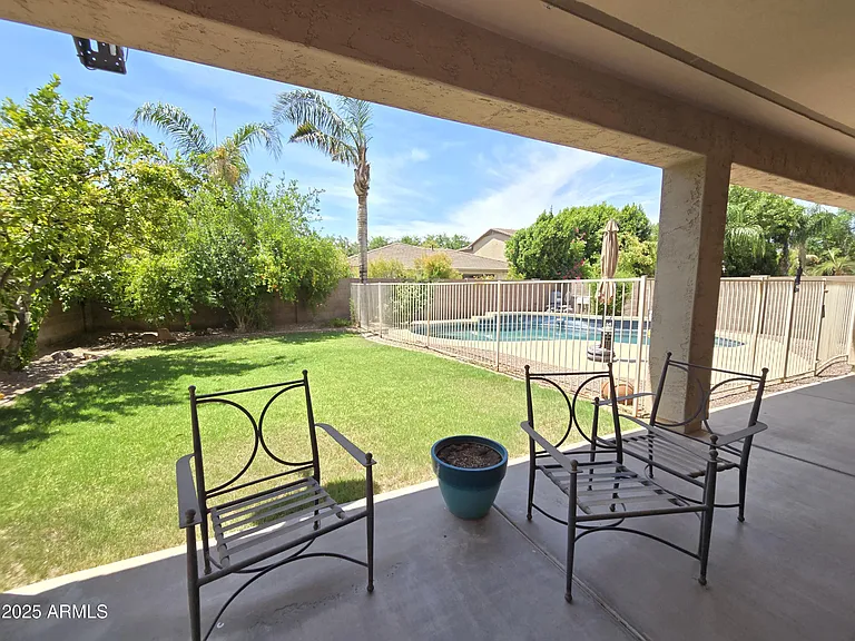 223 W Pelican Dr — Photo 25