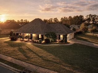 100 Iberia Ln, Pineville, LA 71360