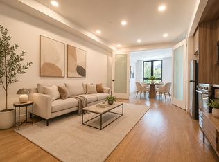 215 S 4th St #3C, Brooklyn, NY 11211