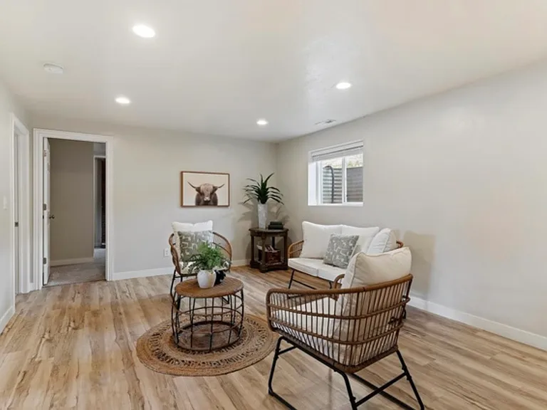 2569 N 2900 E — Photo 6