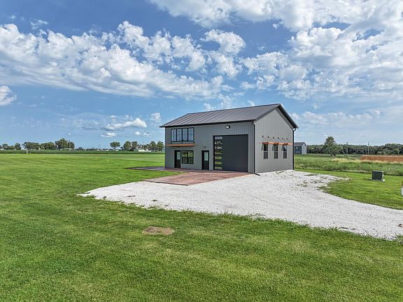 2nd image of 2164 County Road 1390