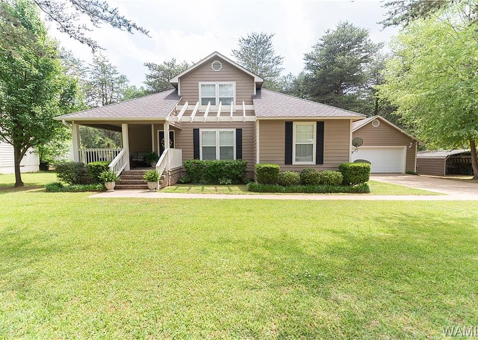 1st image of 15399 Brackner Dr