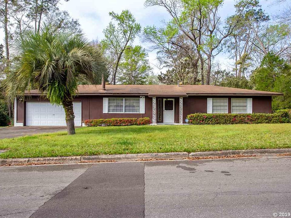1st image of 1018 NW 39th Dr