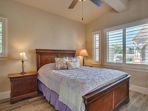 5th image of 2916 Veranda Ln