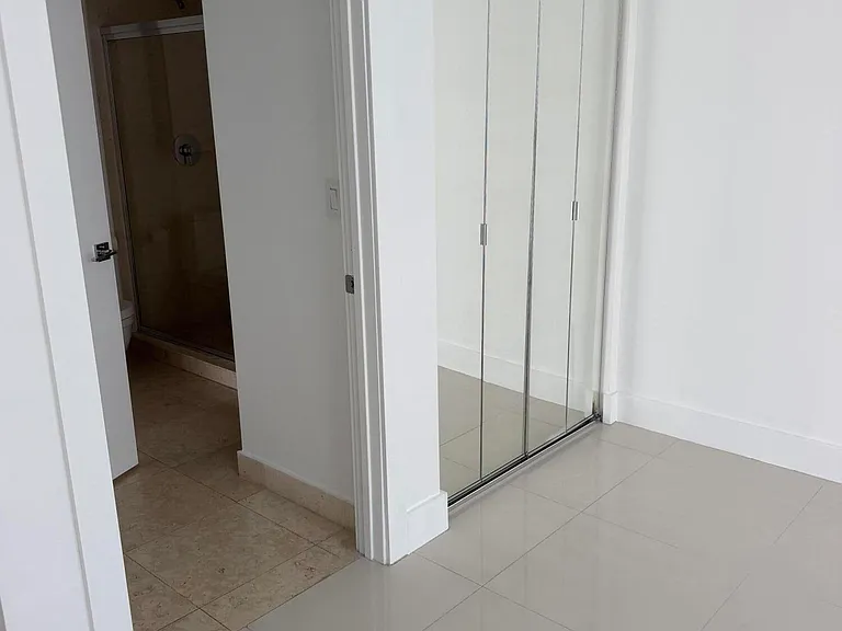 475 Brickell Ave #4615 — Photo 15