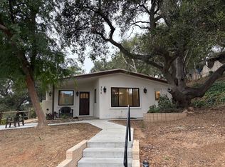 375 Valley View Dr, Oak View, CA 93022