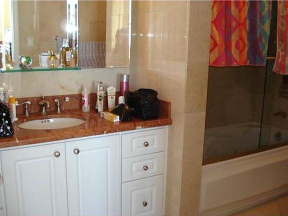 MASTER BATH SPA