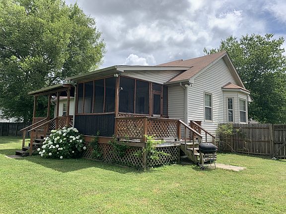 3rd image of 1156 Langwood Dr