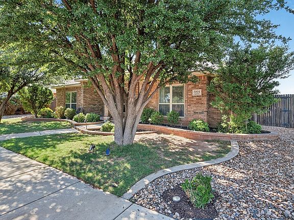 2nd image of 5804 Sabine Dr