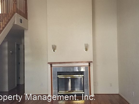 4th image of 11435 Columbia Village Dr