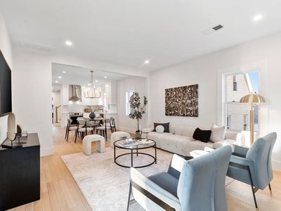 7 Bennett St #2, Medford, MA, 02155