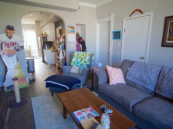 4th image of 3146 N Southport Ave #2