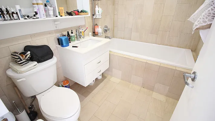 Rented by True Real Estate Group | media 16