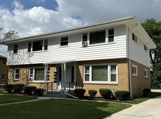 7259 W Lakefield Dr, Milwaukee, WI 53219