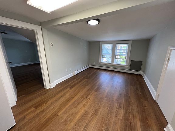 4th image of 18 Lexington Ave #3F