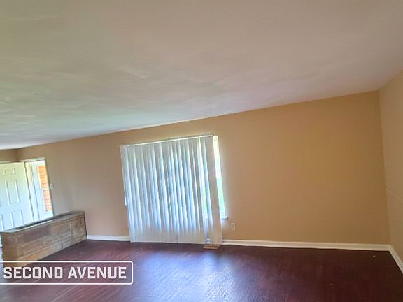 3rd image of 4916 Copeland Ave