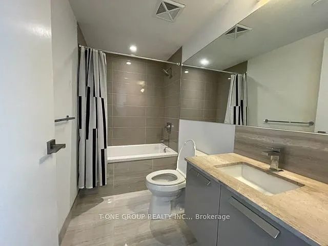 28 Wellesley St E #2905 — Photo 9