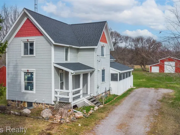 3143 S Oak Rd, Davison, MI 48423