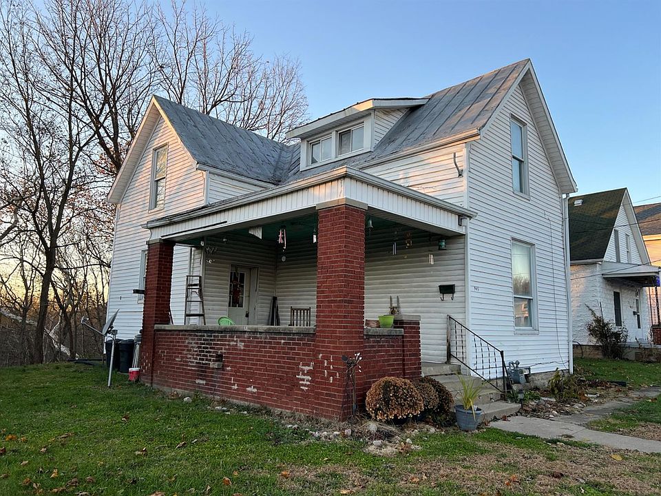 1st image of 945 Cliff St Lot 5