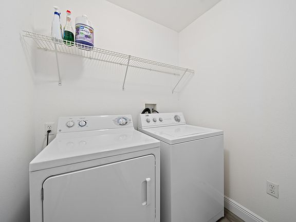 5th image of 2320 Savannah Blvd