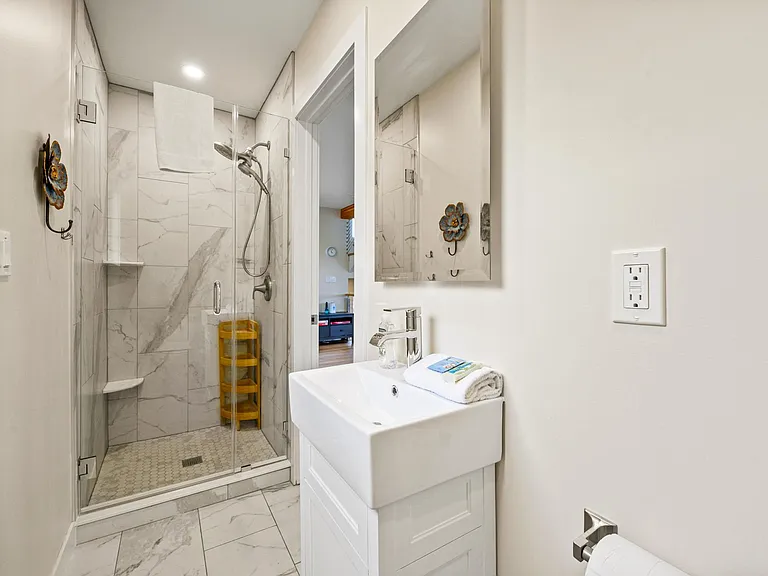805 Colfax Ave — Photo 28
