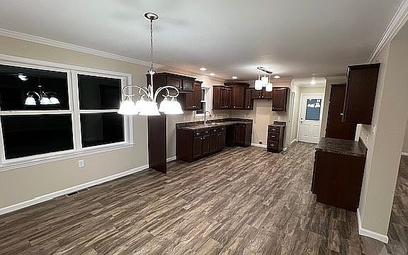 dining room/kitchen