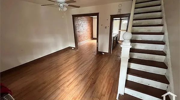 2 bed, 1200 sqft, $1,560 — Photo 3