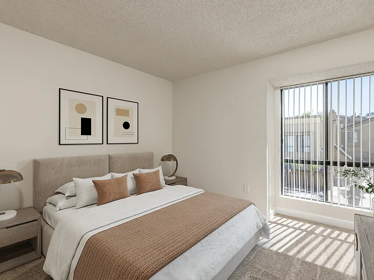 Woodbridge Apartments — Photo 16