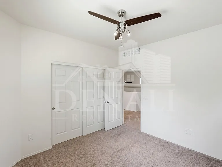 4162 N Thurston Ln #100 — Photo 22