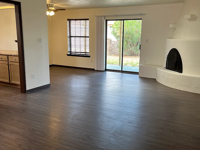 2906 Los Amigos Ct — Photo 1